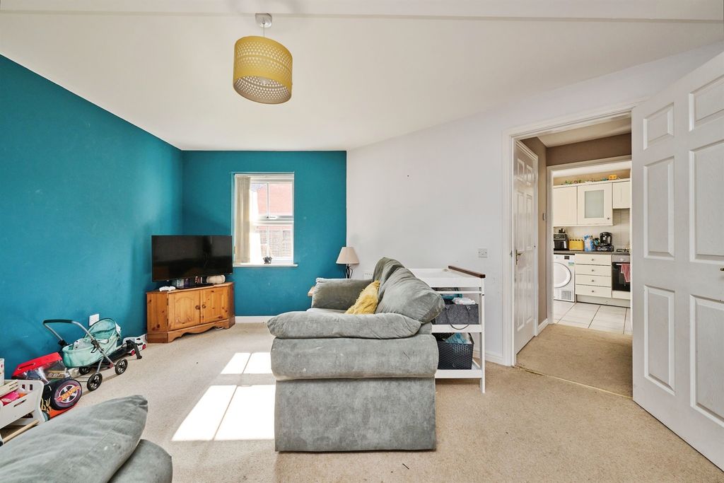 Property photo 3 of 16