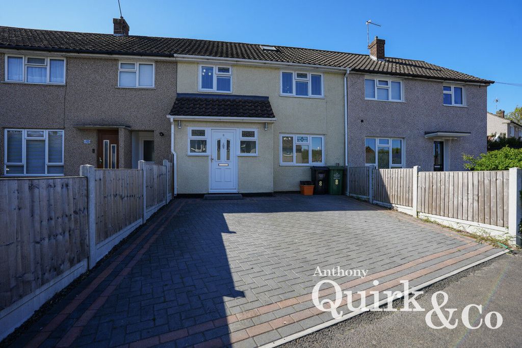 Property photo 1 of 12