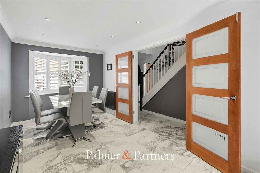 Property photo 3 of 42 Picture No. 27