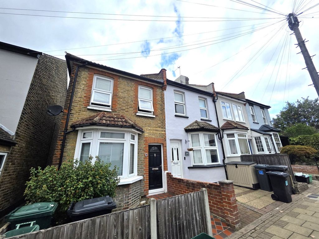 Property photo 1 of 8