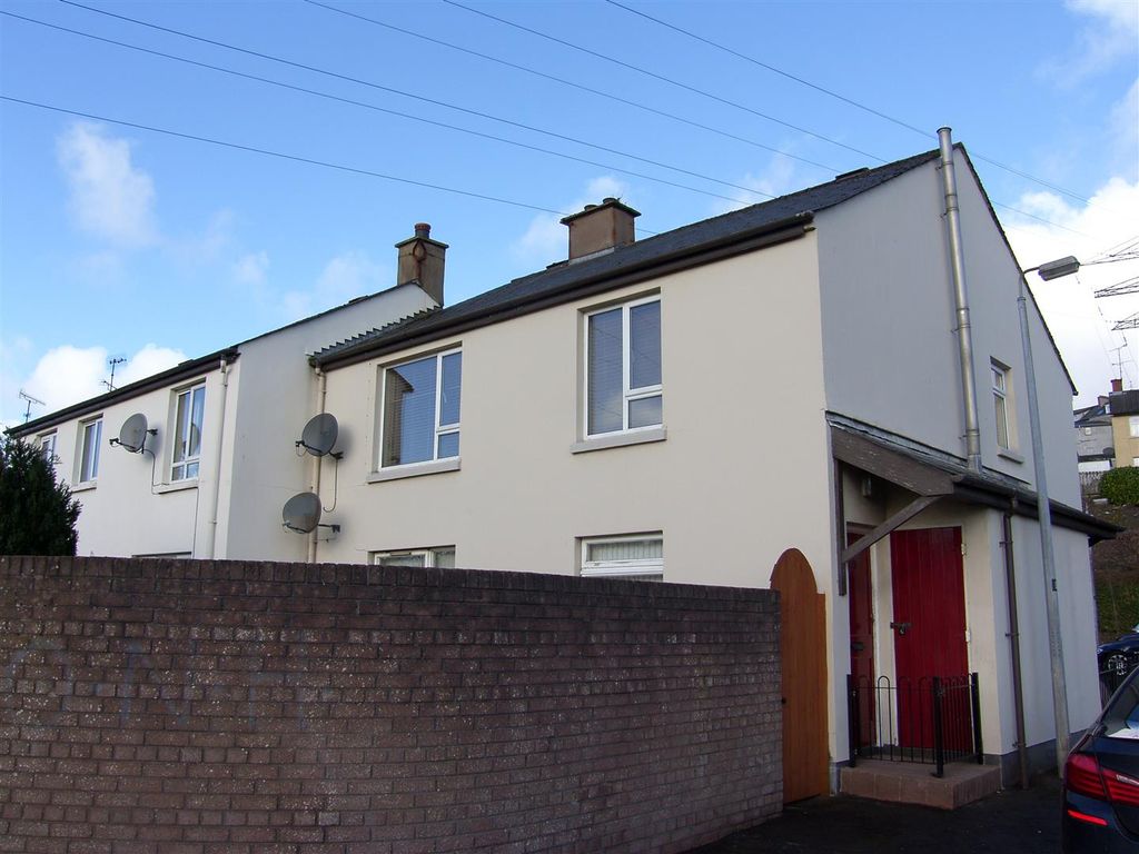 Property photo 1 of 5