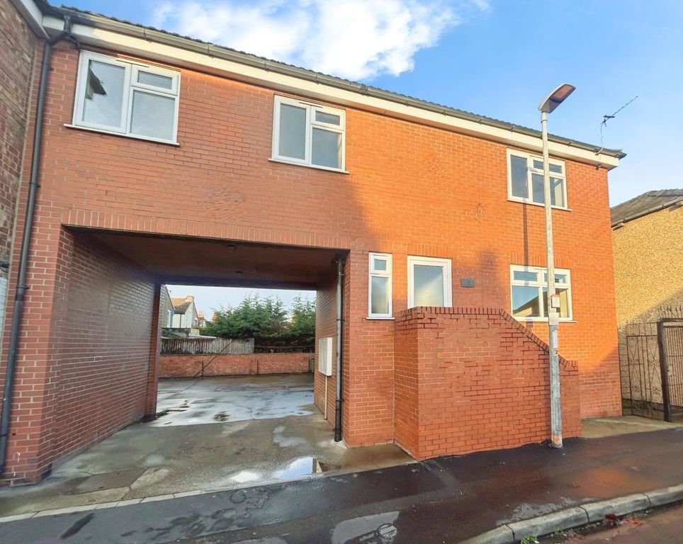 Property photo 1 of 8 Front