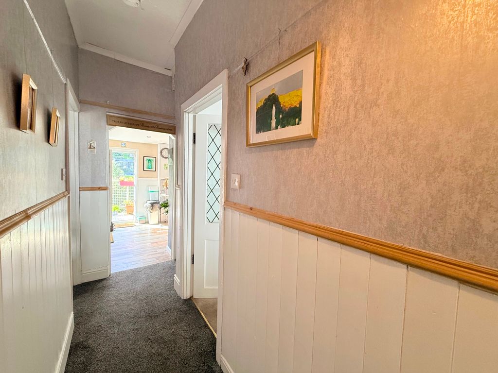 Property photo 3 of 45