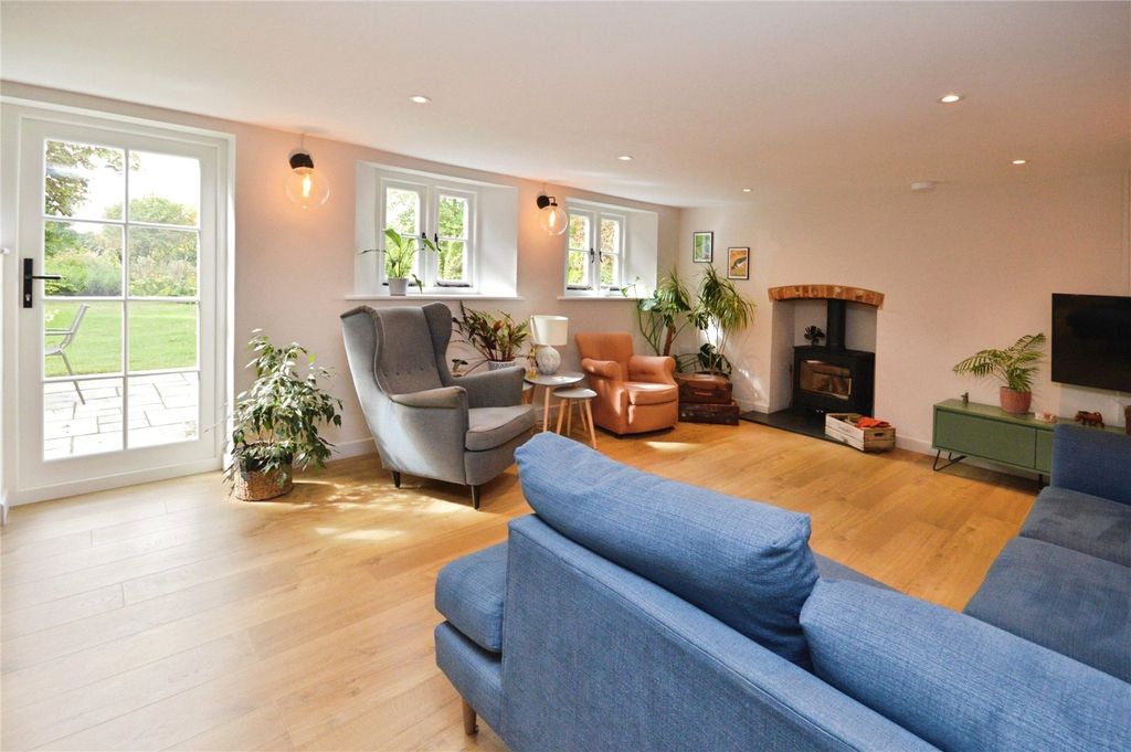 Property photo 2 of 30 Picture No. 26