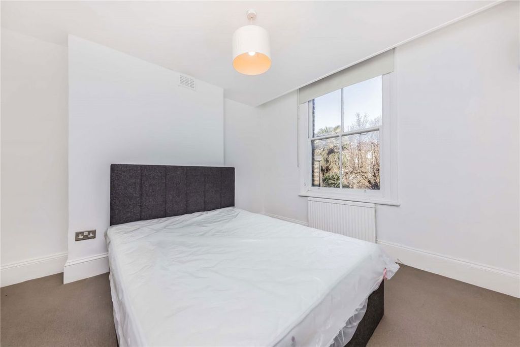 Property photo 3 of 5