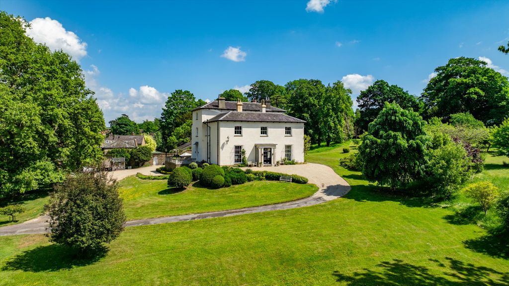 Property photo 1 of 31 Image