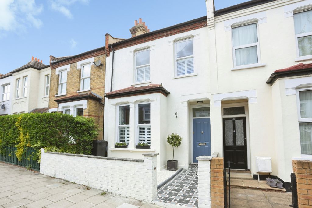 Property photo 1 of 24