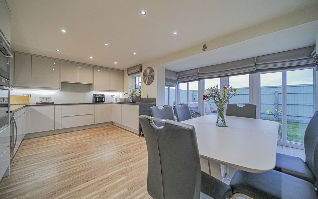 Property photo 2 of 23 P1065154.Png