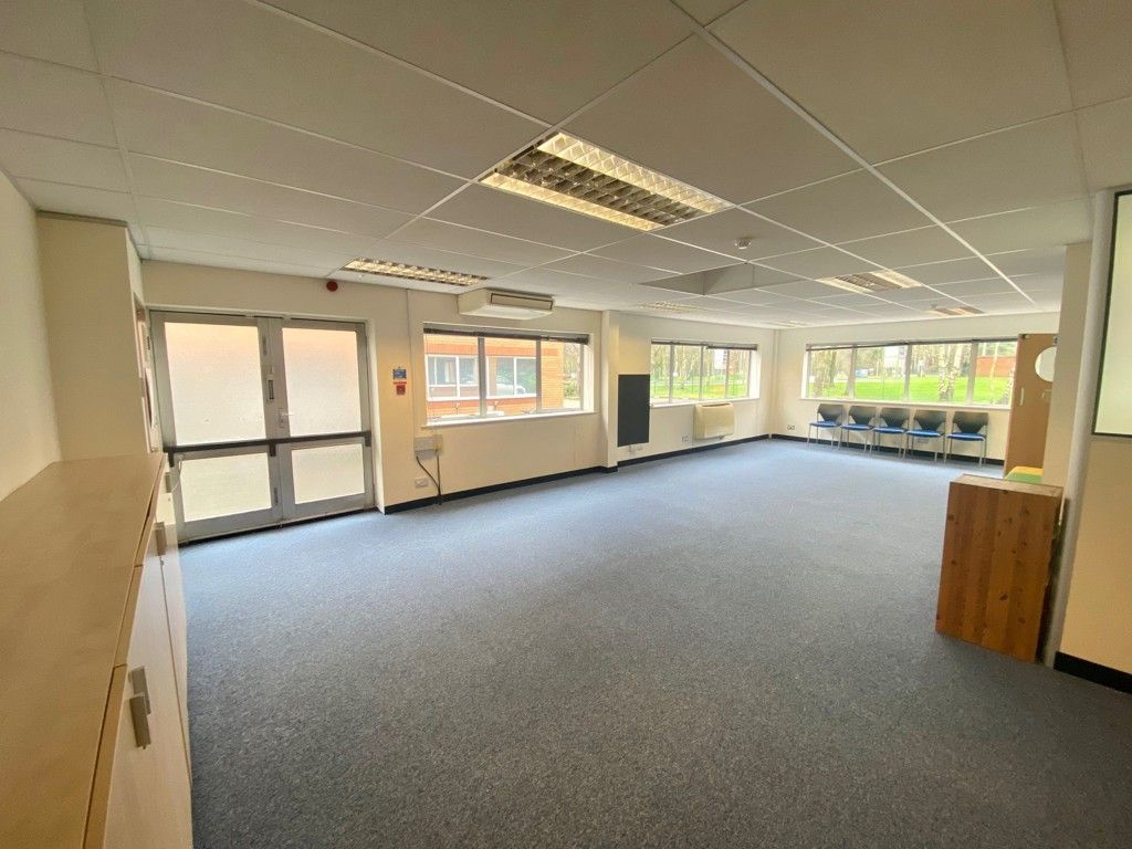 Property photo 2 of 12 Photo 3