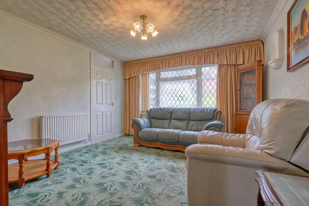 Property photo 2 of 12 Picture No. 21