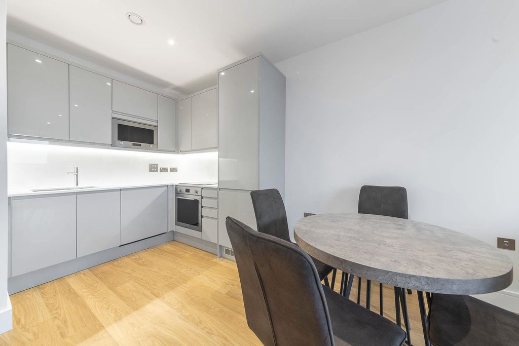 Property photo 3 of 6 Photo 3