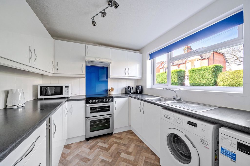 Property photo 2 of 14 Picture No. 07