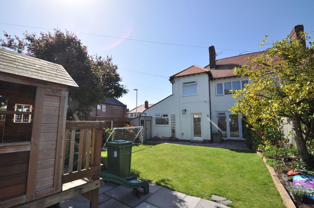 Property photo 3 of 45