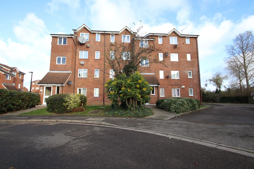 Property photo 1 of 4