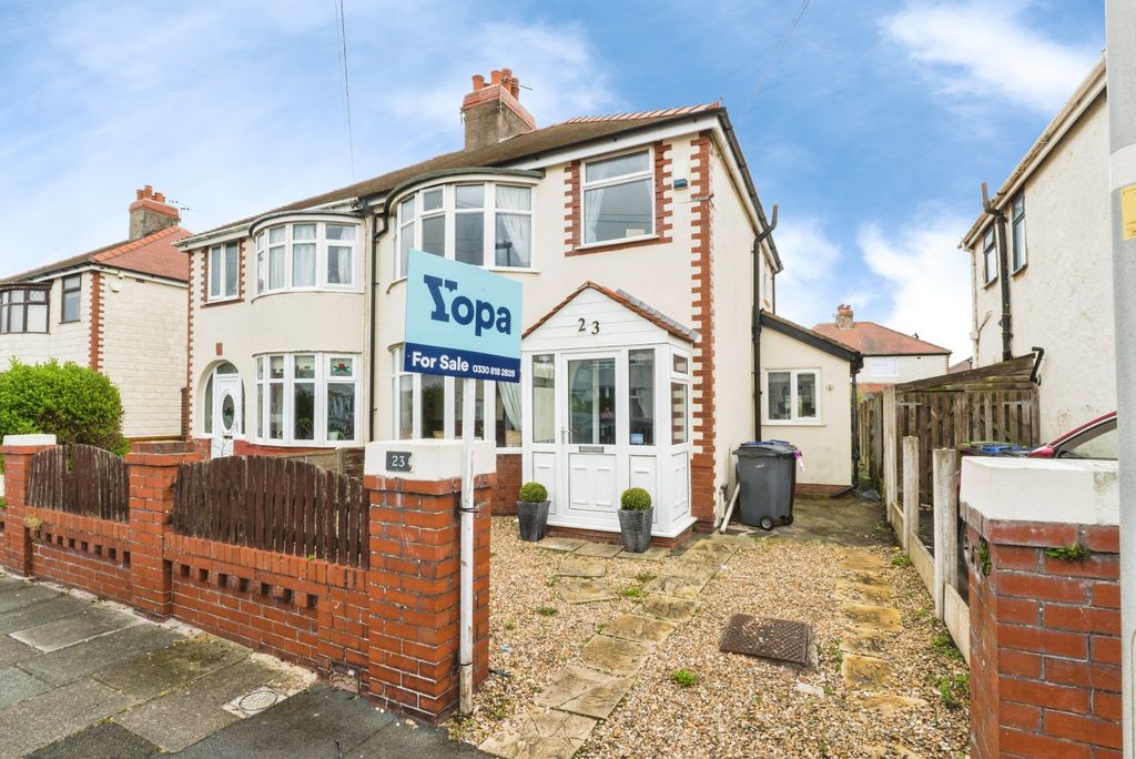 Property photo 1 of 19 Exterior Front