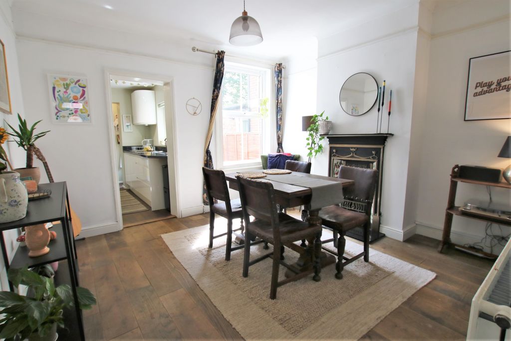 Property photo 3 of 13 Img_9567