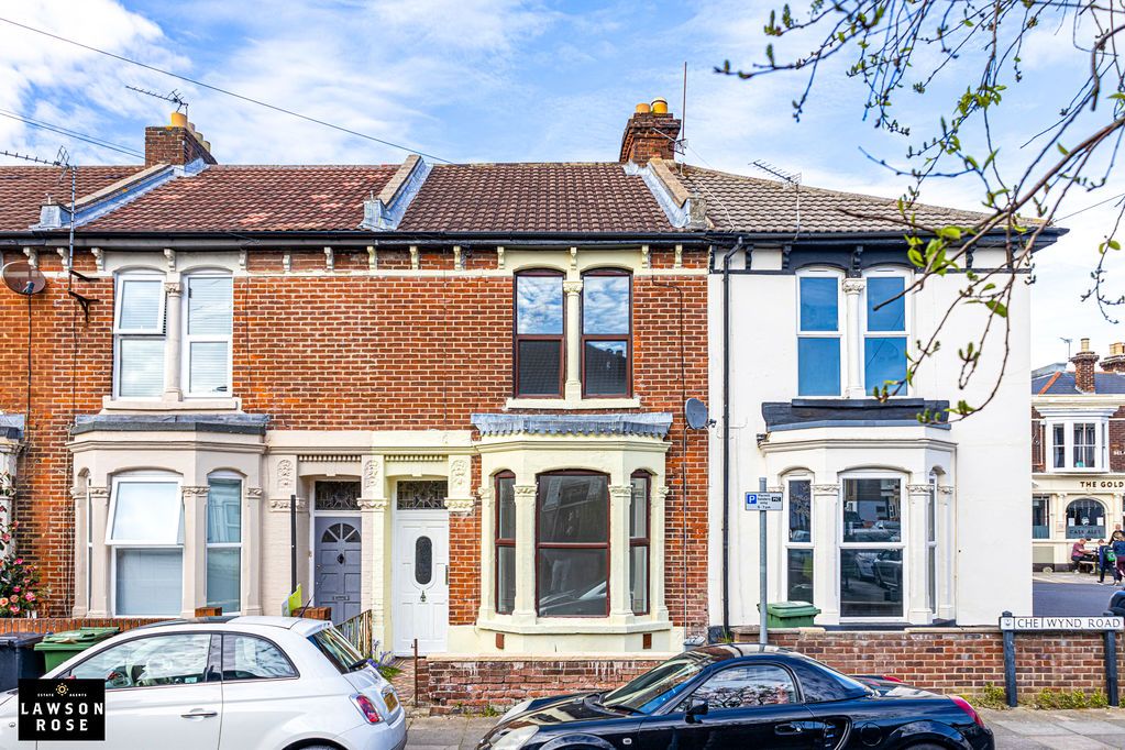 Property photo 1 of 22 .