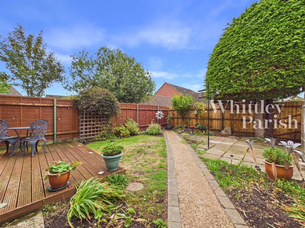 Property photo 2 of 18