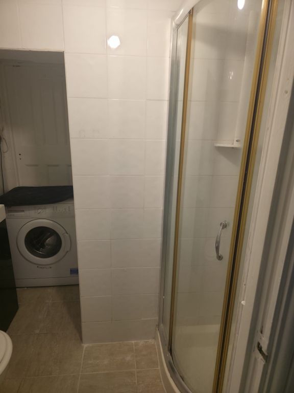 Property photo 1 of 9 Newly Renovated  Annex Studio Close To Harrow On The Hill