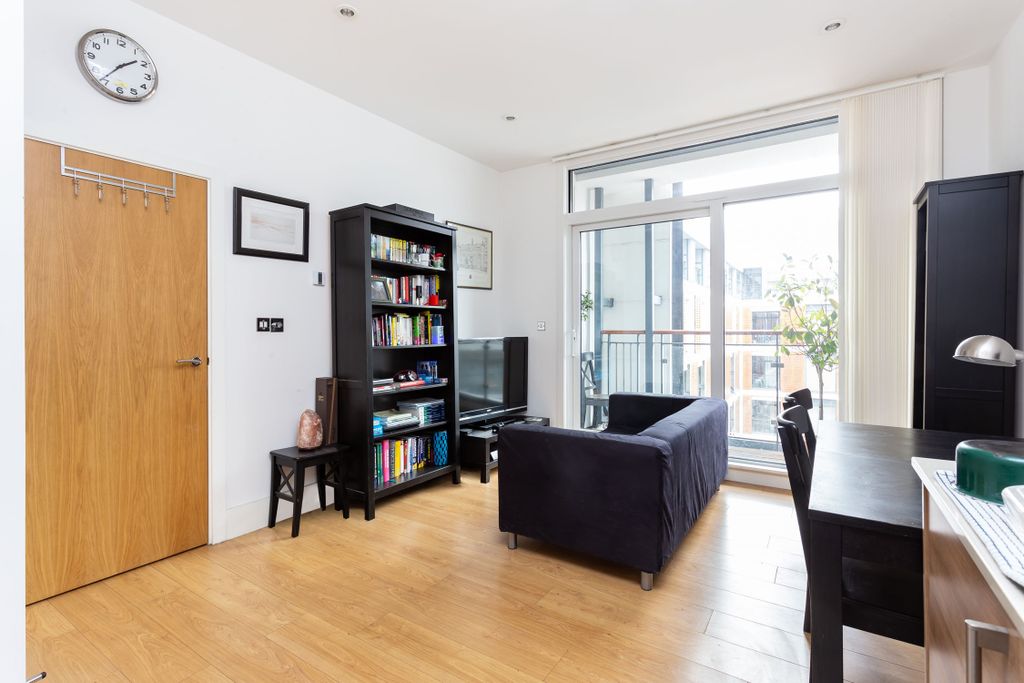 Property photo 1 of 6