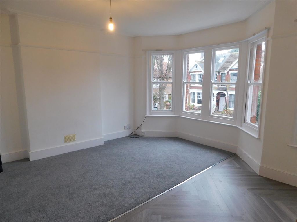 Property photo 2 of 6 Dscn0176.Jpg