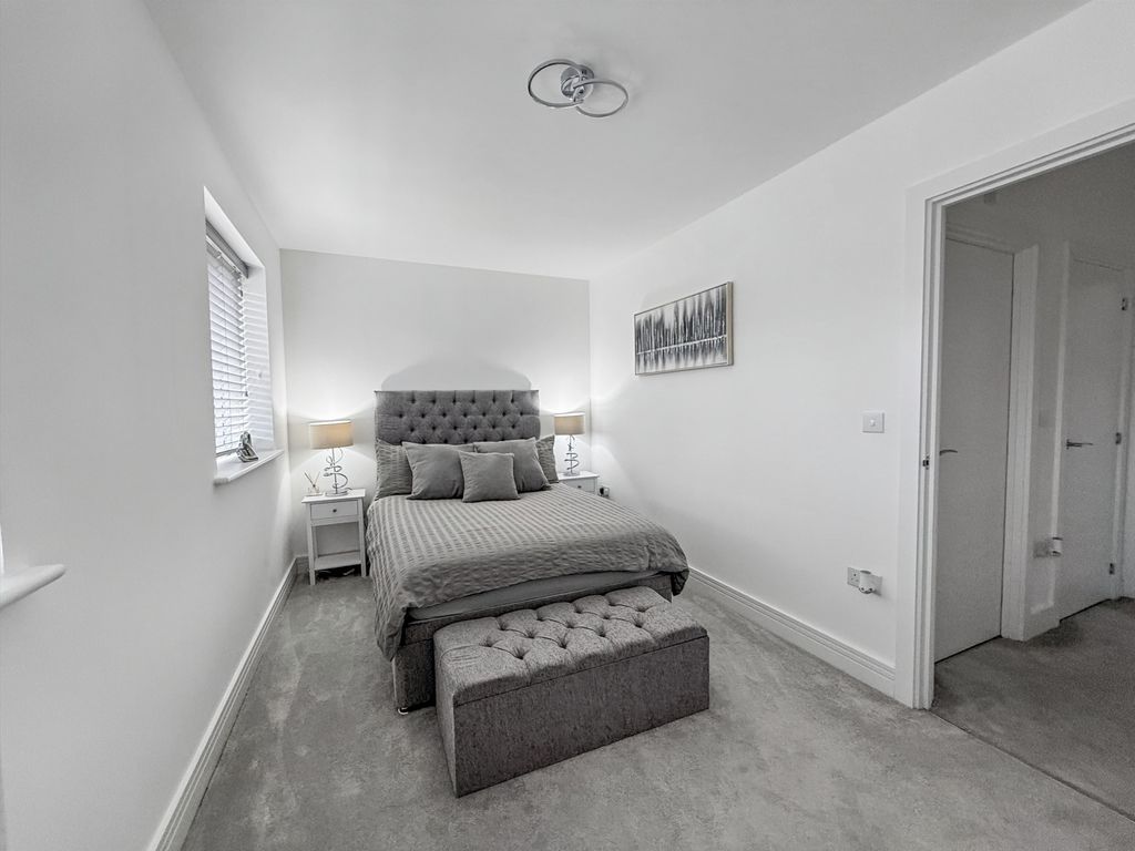 Property photo 2 of 13 Image16425