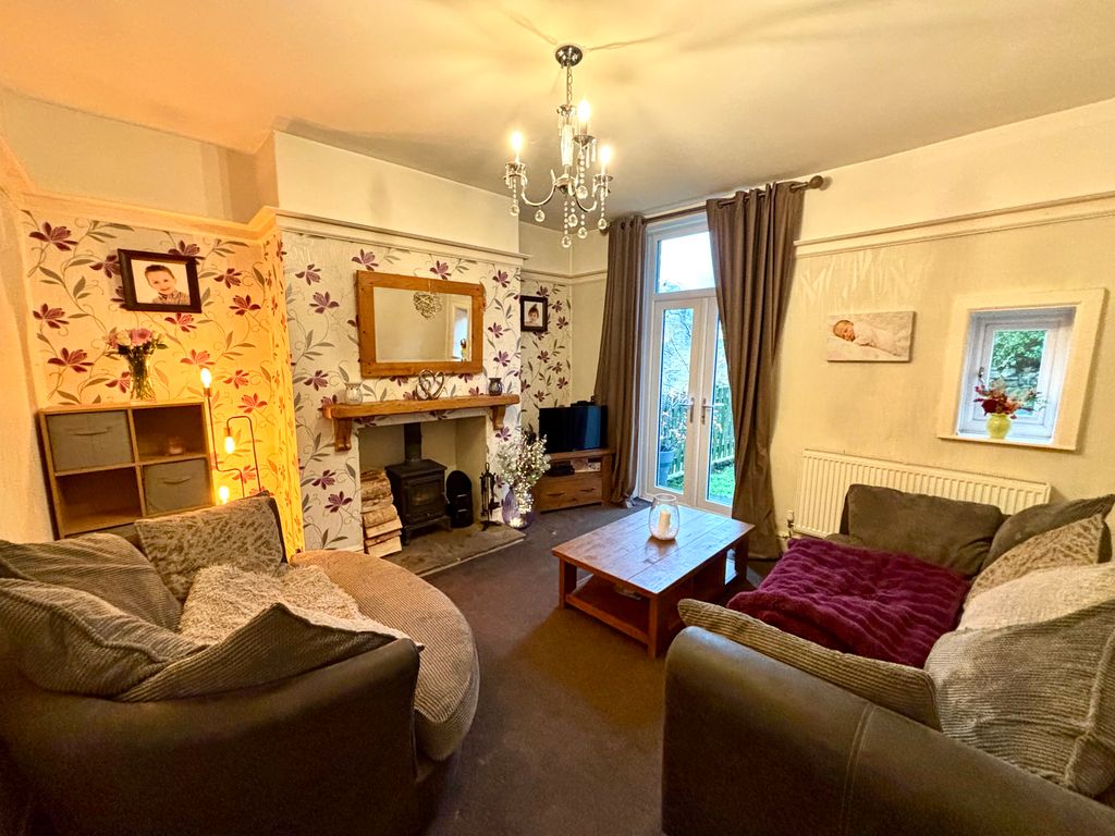 Property photo 2 of 14 Lounge