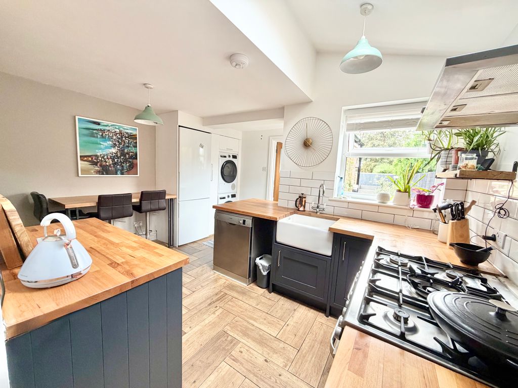 Property photo 3 of 12 Img_6926