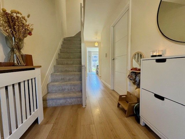 Property photo 3 of 18 Hallway