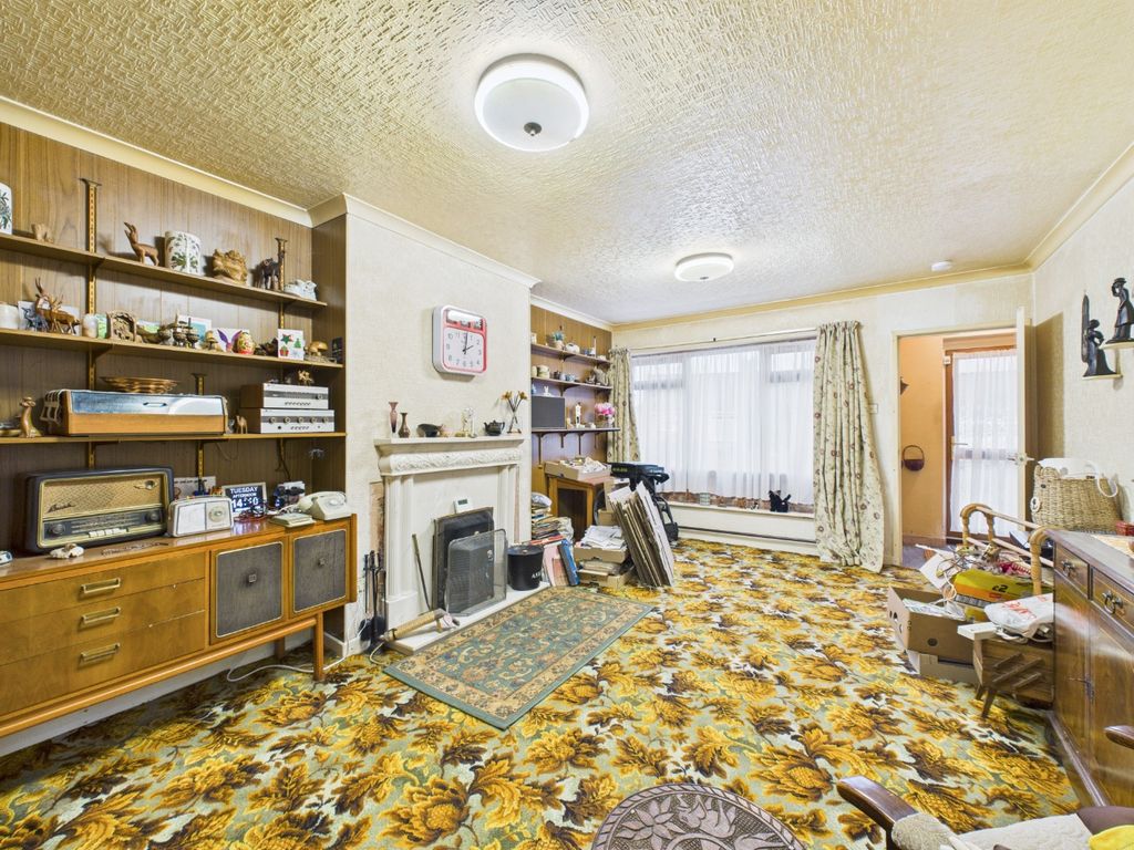 Property photo 2 of 9 4852205