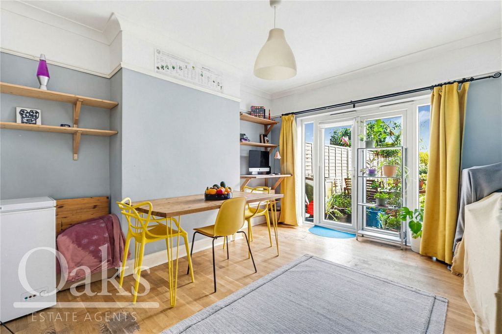 Property photo 2 of 12 Picture No. 14