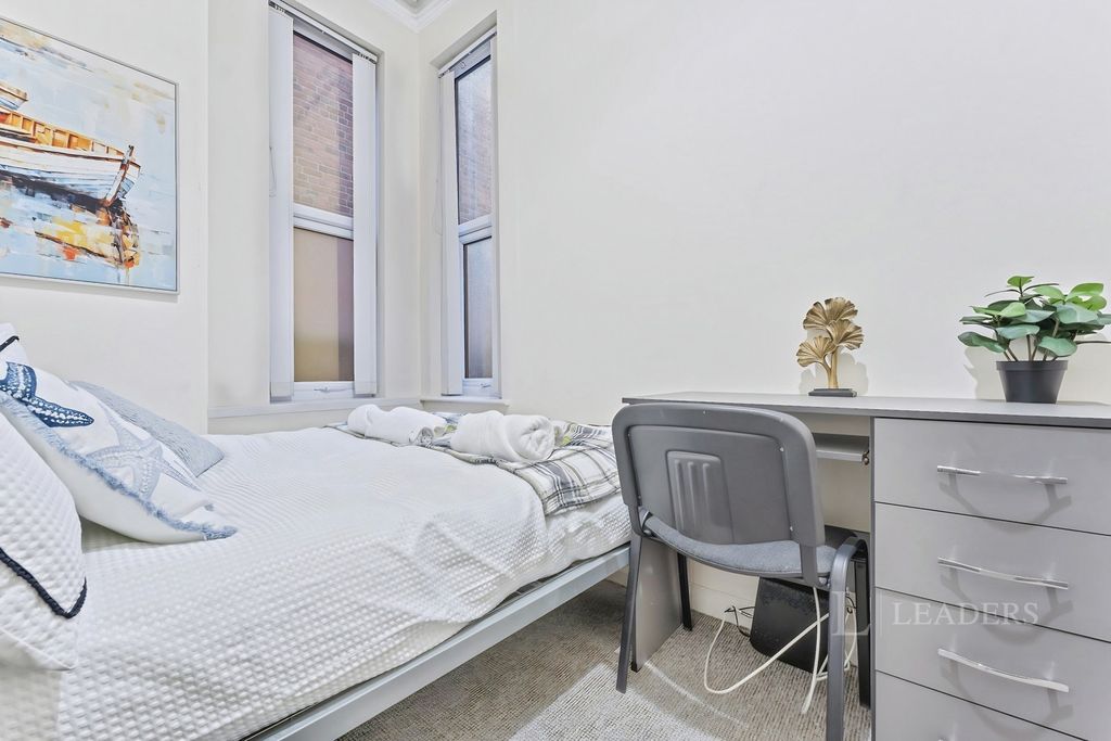 Property photo 1 of 7 Pbox-Img.Jpg