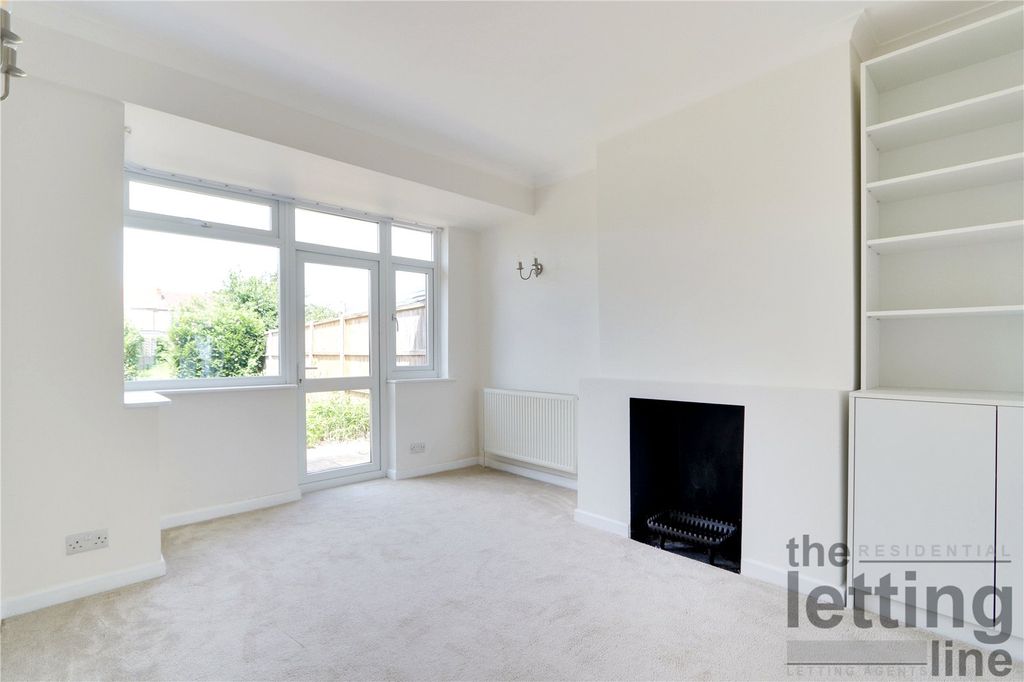 Property photo 2 of 15 Picture No. 16