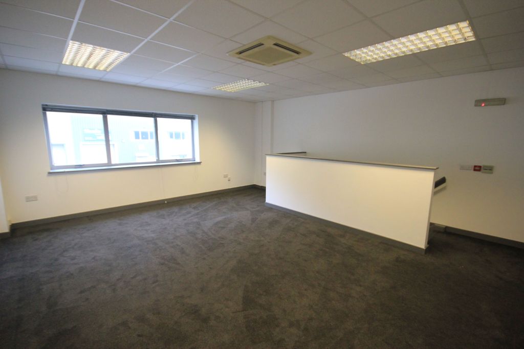 Property photo 3 of 4