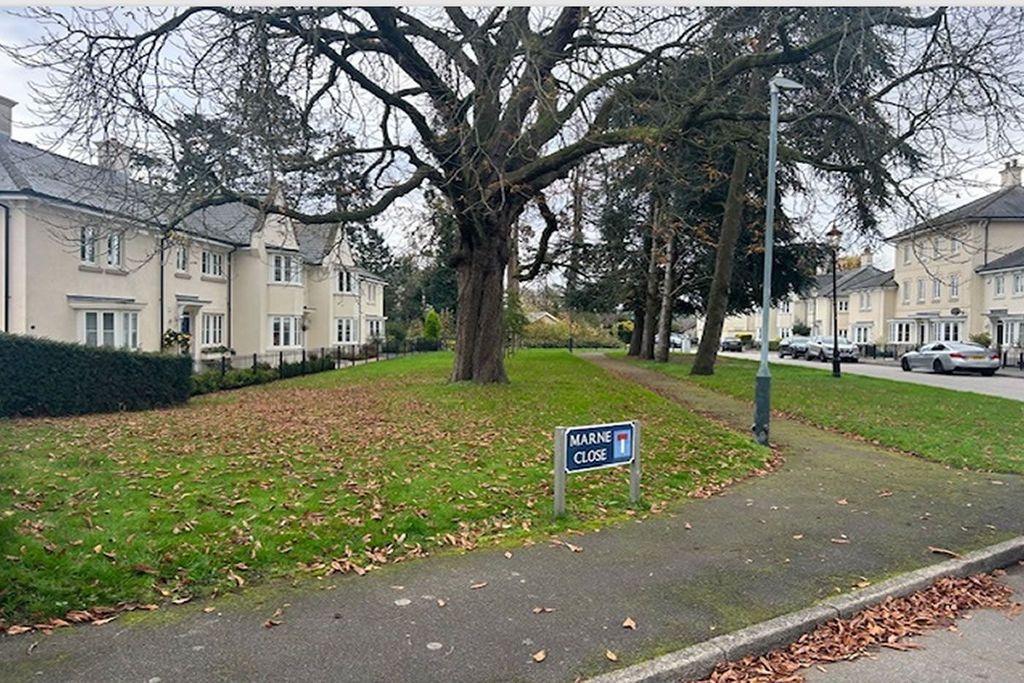 Property photo 1 of 4