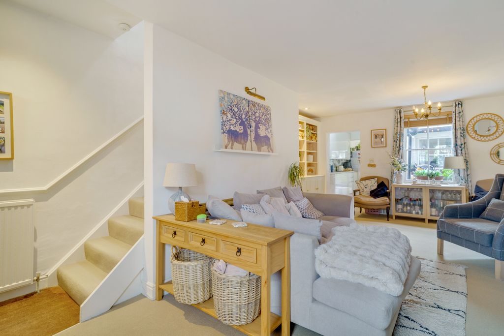 Property photo 3 of 15 Photo 5