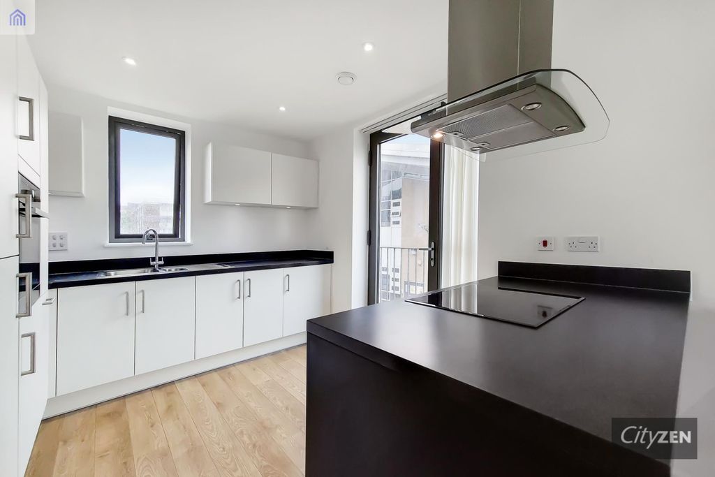 Property photo 2 of 13 Kitchen