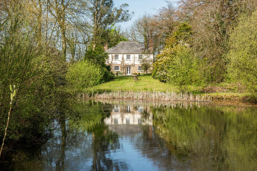 Property photo 1 of 31 Image