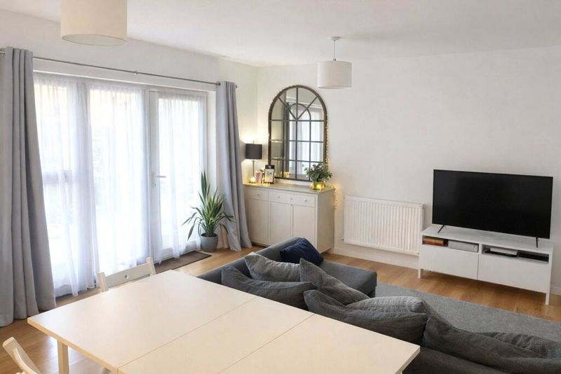 Property photo 3 of 9 Photo 1