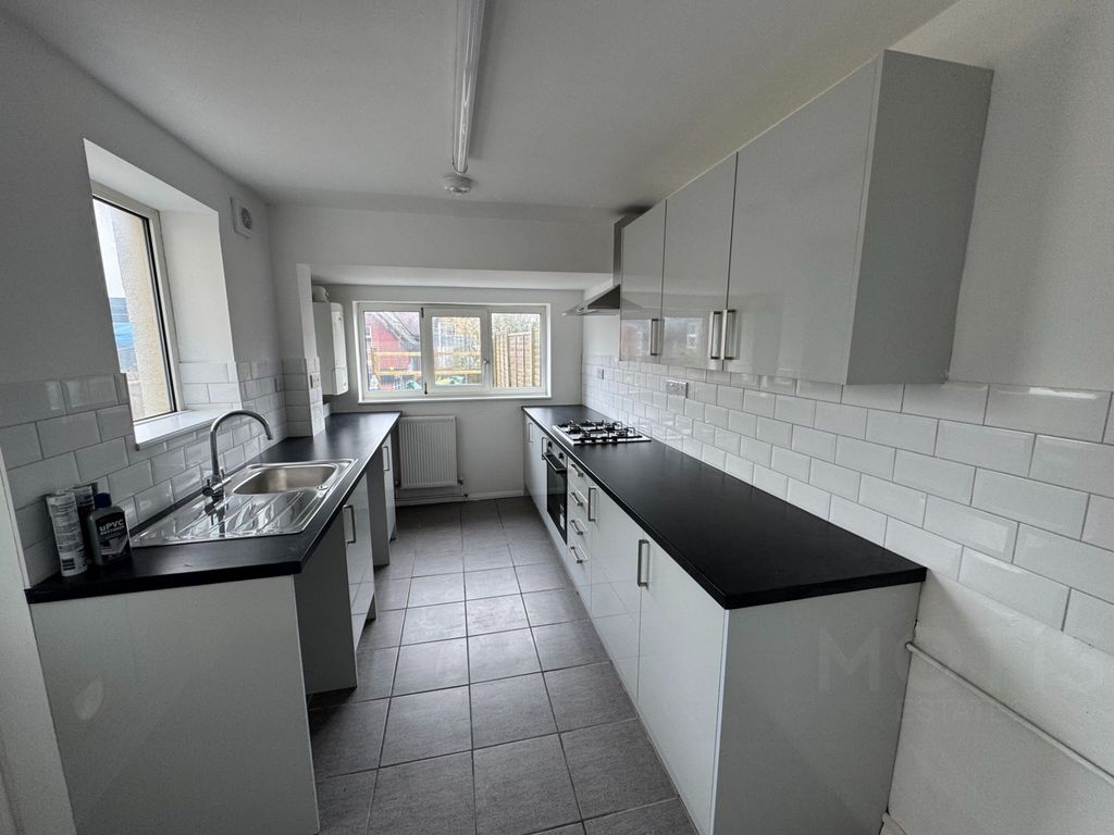 Property photo 3 of 12 Photo 3