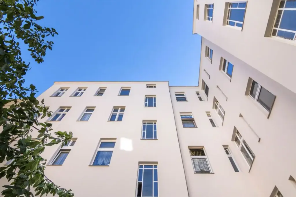 Property photo 3 of 8