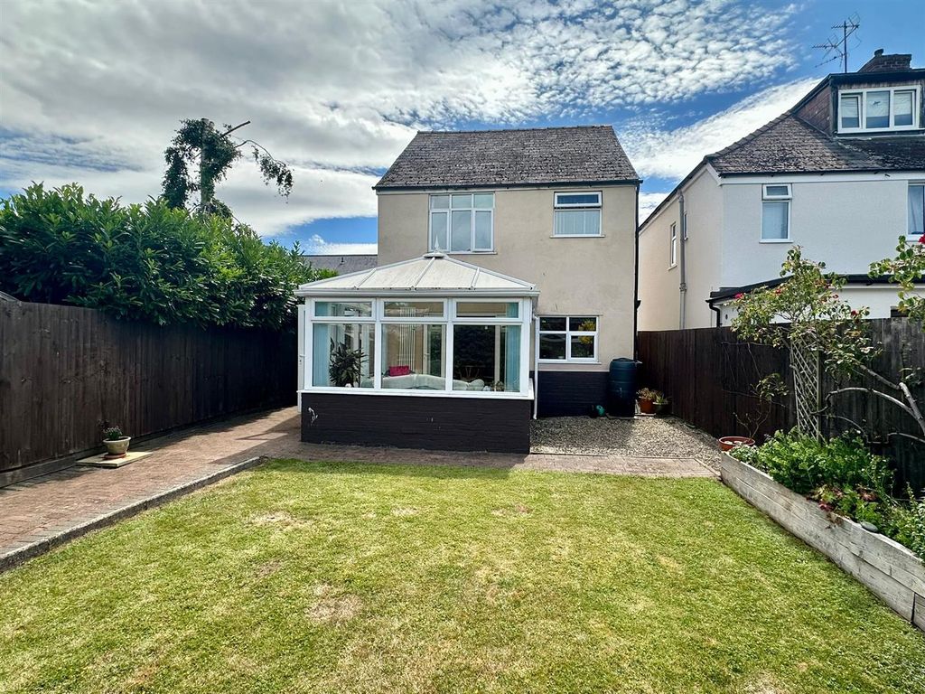 Property photo 2 of 15