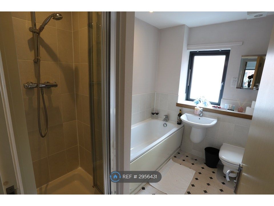 Property photo 3 of 9