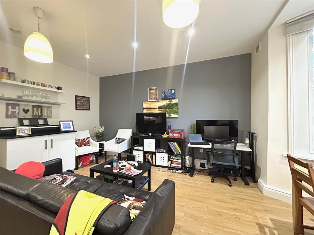 Property photo 2 of 7 Reception.Jpg