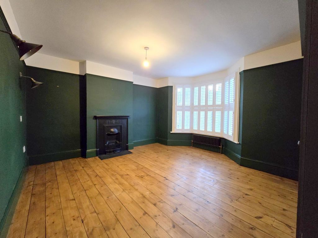 Property photo 2 of 19 Photo 21