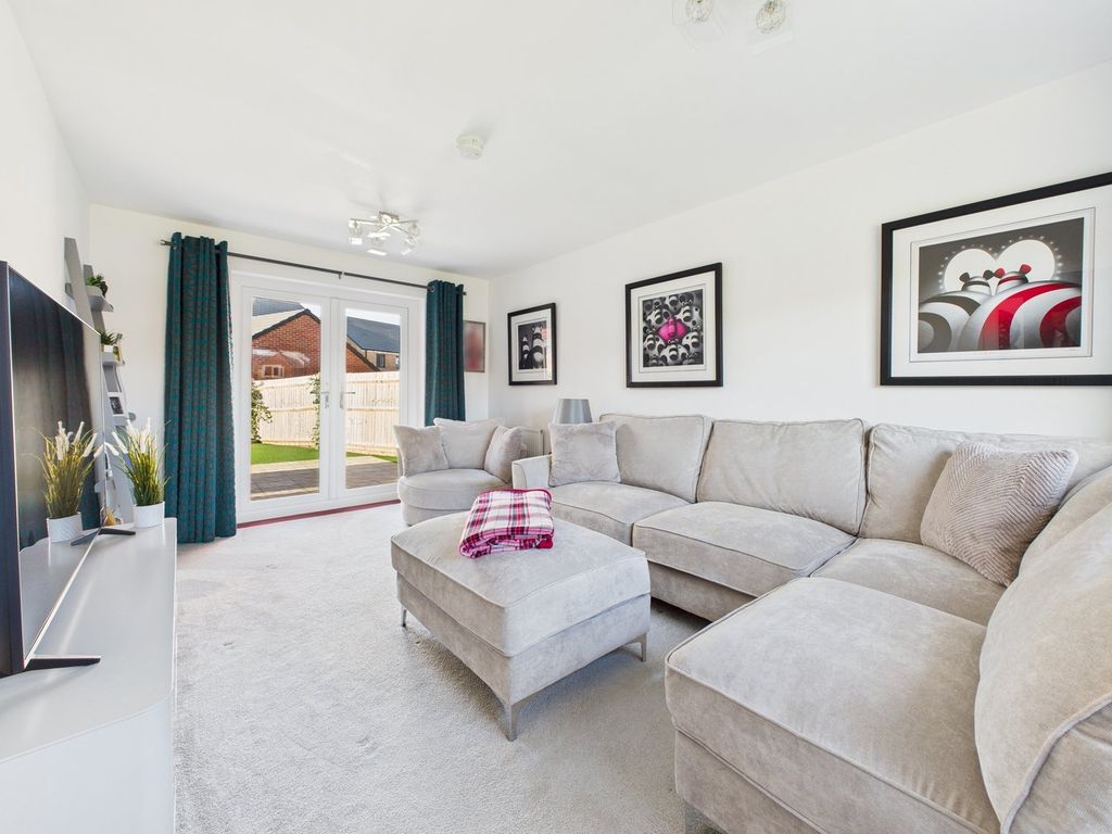 Property photo 3 of 38