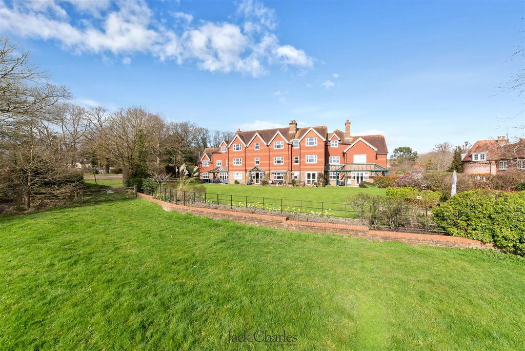 Property photo 1 of 26 23 Hildenbrook Farm-11.Jpg