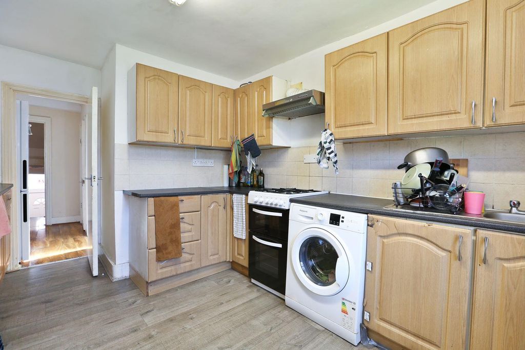 Property photo 2 of 15 Kitchen.Jpeg