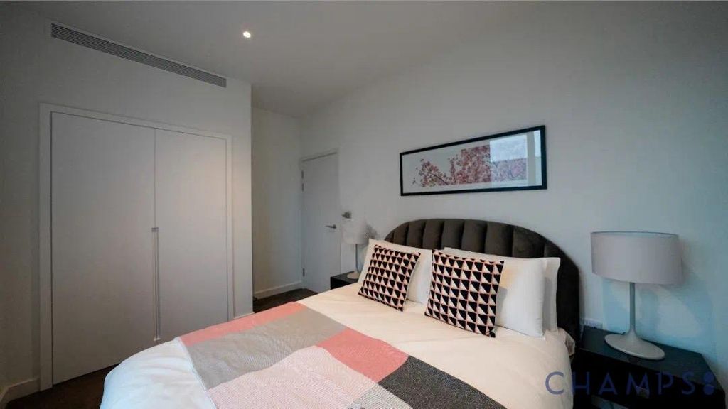 Property photo 2 of 7 Gallery
