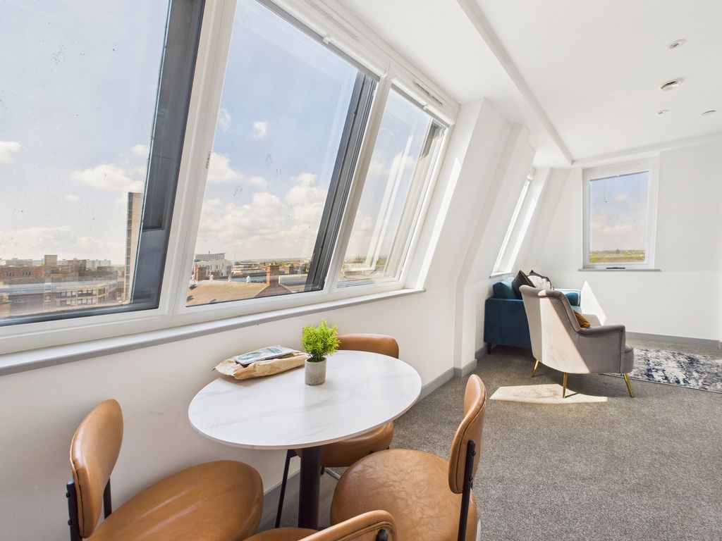 Property photo 3 of 9